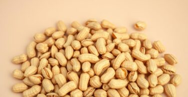 can you eat peanut shells